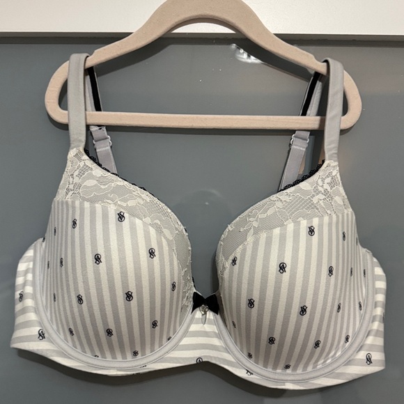 Victoria's Secret Other - Victoria's Secret Striped Gray Lace Bra
